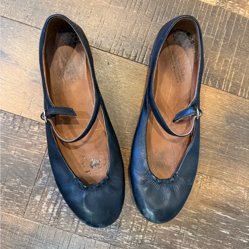 Black shoes